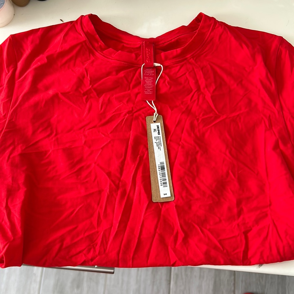 Skims fits everybody T-shirt Cherry